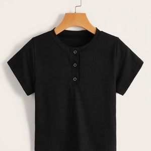 Black top with short sleeves, size US 6 (M)